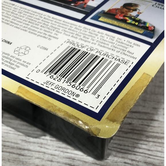 (lot Of 2) 2004 1/64 Jeff Gordon #24 DuPont w Hood Magnet & 1998 1/43 w/ Stand - Picture 11 of 11